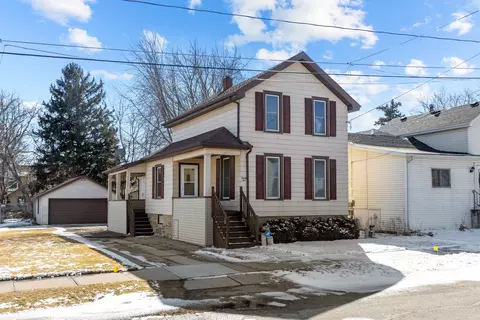 25 W 12th Ave, Oshkosh, WI 54902