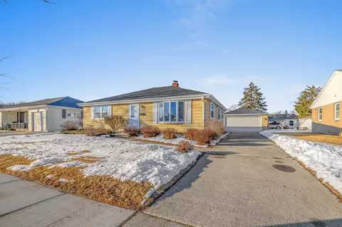 1925 Zeise Ave, Green Bay, WI 54302