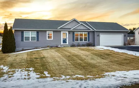 3595 Karrington Pl, Plover, WI 54467
