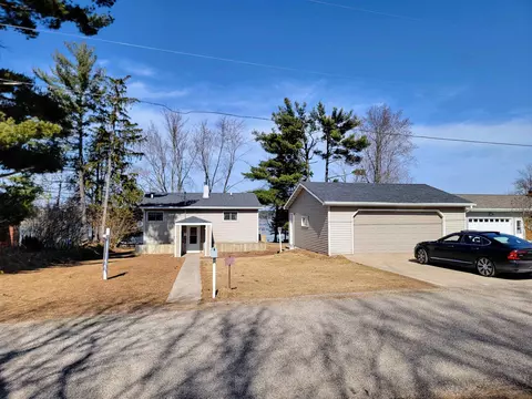 e5646 Waukaunaka Street, Weyauwega, WI 54983