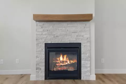 1890 N Margaret St, Appleton, WI 54913 photo 6