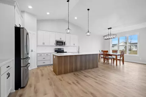 1890 N Margaret St, Appleton, WI 54913 photo 7