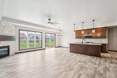3781 E Callalilly Ln, Appleton, WI 54913 photo 7