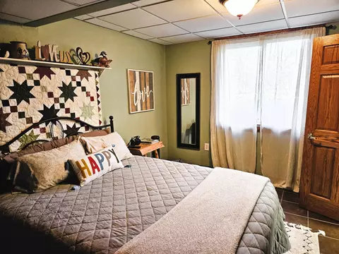 Bedroom - 4109 N Capitol Ct, Appleton, WI 54913 photo 2 of 2