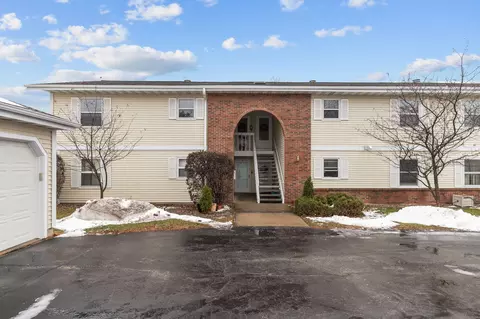 1351 Wittmann Park Ln, Menasha, WI 54952