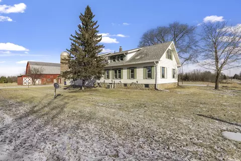 7818 Swiss Rd, Oshkosh, WI 54902