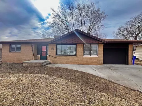 501 W Michigan St, Appleton, WI 54914