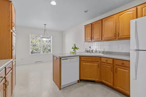 2938 N Appleton St, Appleton, WI 54911 photo 3
