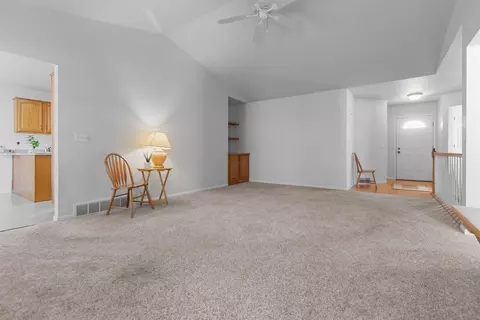 2938 N Appleton St, Appleton, WI 54911 photo 8