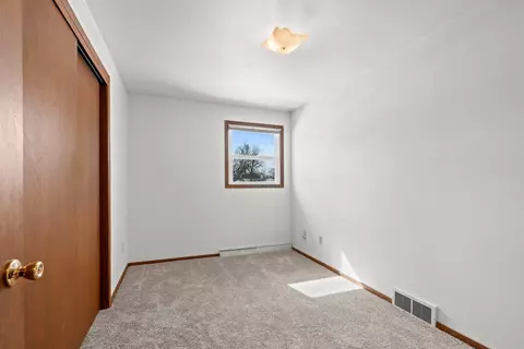 1030 W Lindbergh St, Appleton, WI 54914 photo 12