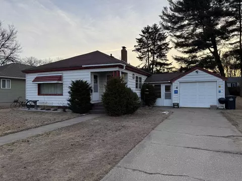 1008 S Lutz St, Shawano, WI 54166
