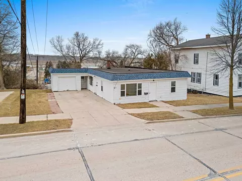 419 Ellis St, Kewaunee, WI 54216