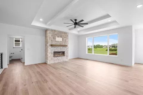 284 Kerrigan Dr, Wrightstown, WI 54180 photo 9