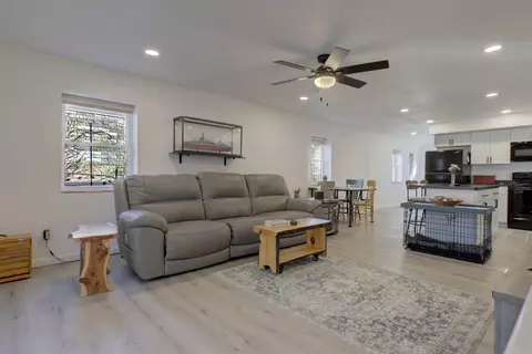175 S Main St, Iola, WI 54945 photo 9