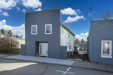 175 S Main St, Iola, WI 54945 photo 29