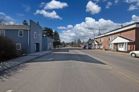175 S Main St, Iola, WI 54945 photo 31