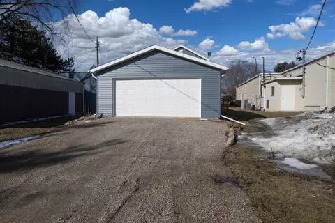 175 S Main St, Iola, WI 54945 photo 28