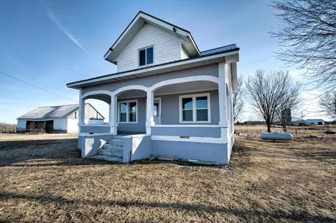 5925 Fisherville Rd, Whitelaw, WI 54247
