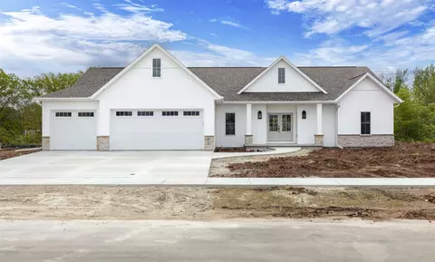 W5843 Delta Drive, Menasha, WI 54952