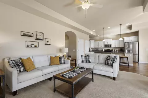Living - 2447 E Glenhurst Dr, Appleton, WI 54913 photo 3 of 4