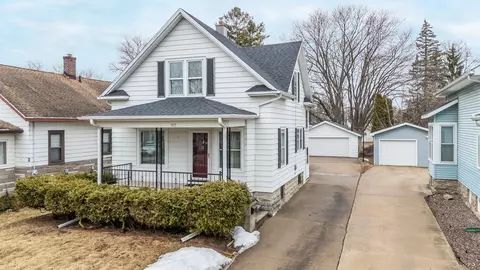 827 Bowen St, Oshkosh, WI 54901