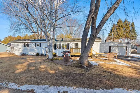 w5076 Highland Drive, Shawano, WI 54166