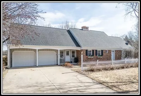 w8939 Steinacker Heights Drive, Hortonville, WI 54944