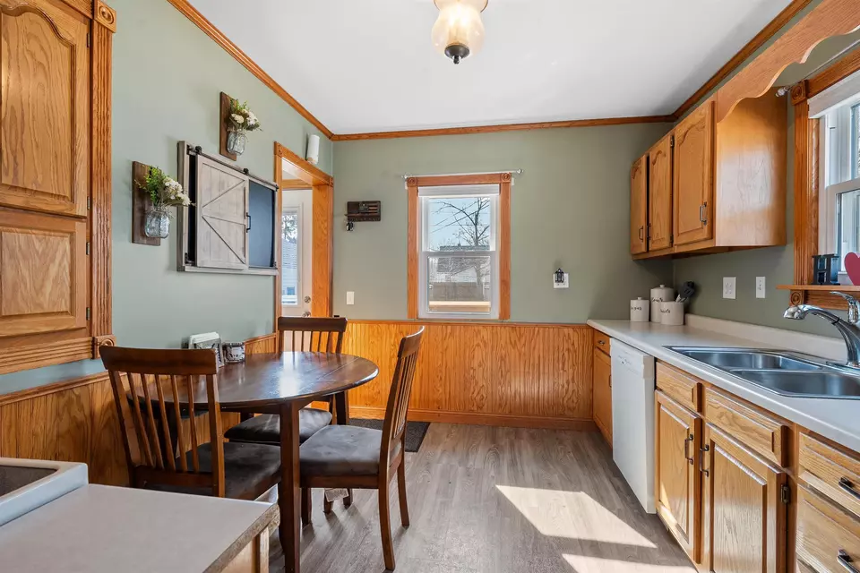 Kitchen - 949 Adams St, Neenah, WI 54956 photo 1 of 3