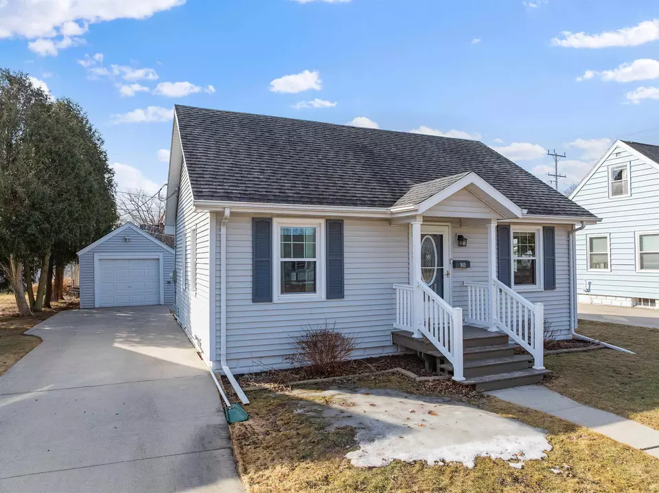 Exterior - 949 Adams St, Neenah, WI 54956 photo 1 of 9