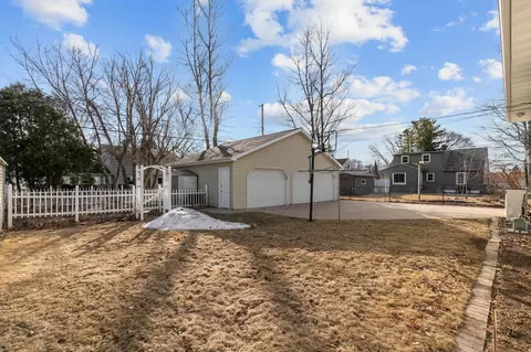 1618 N Hall Ave, Appleton, WI 54911 photo 5