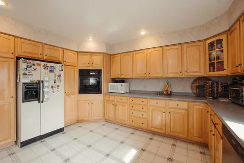 Kitchen - n3135 County Road S, Cascade, WI 53011 photo 3 of 4