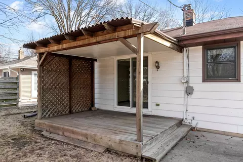 Exterior - 1631 N Viola St, Appleton, WI 54911 photo 5 of 5