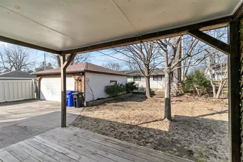 Exterior - 1631 N Viola St, Appleton, WI 54911 photo 3 of 5