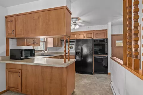 Kitchen - 1631 N Viola St, Appleton, WI 54911 photo 2 of 2