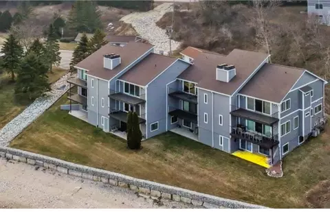 160 Summit Beach Dr #E, Algoma, WI 54201 photo 2