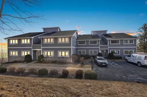 160 Summit Beach Dr #E, Algoma, WI 54201