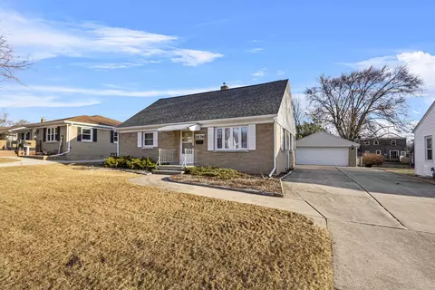 1276 7th St, Green Bay, WI 54304