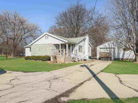 4924 State Road 21, Omro, WI 54963