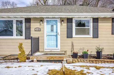 218 E Hoover Ave, Appleton, WI 54914 photo 2
