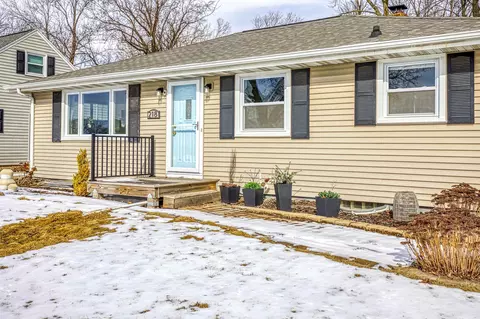 218 E Hoover Ave, Appleton, WI 54914 photo 3