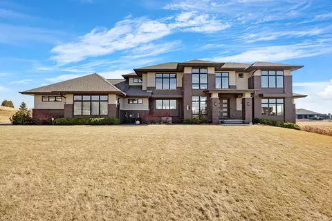 2415 E Downs Rdg, Appleton, WI 54913
