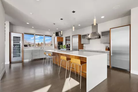 Kitchen - 2415 E Downs Rdg, Appleton, WI 54913 photo 1 of 7
