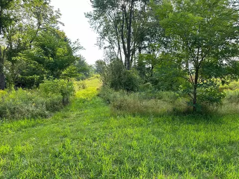 3102 S Sandstone Ct, Green Bay, WI 54313