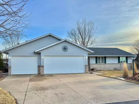 w6017 Pearl Drive, Appleton, WI 54915 photo 2