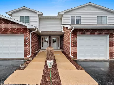 1903 Riverside Dr #C, Green Bay, WI 54313