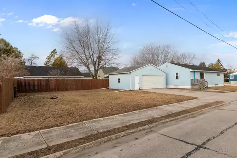 918 Buchholz St, Two Rivers, WI 54241