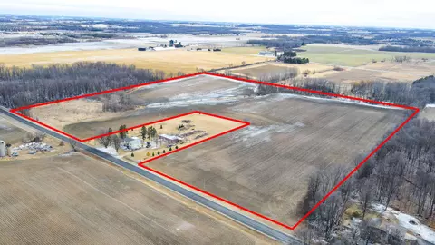 Court Road, Chilton, WI 53014