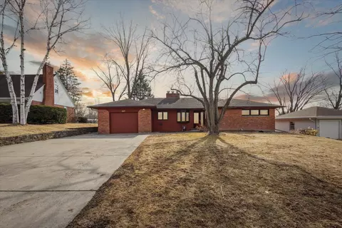 207 Bryan St, Green Bay, WI 54301