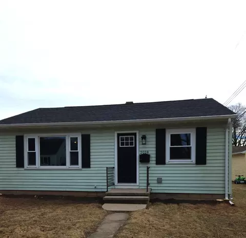 2018 N Bennett St, Appleton, WI 54914