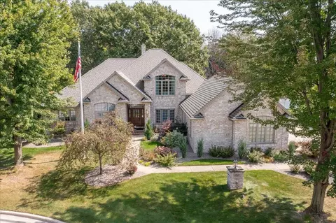 1947 Telemark Ct, Green Bay, WI 54313